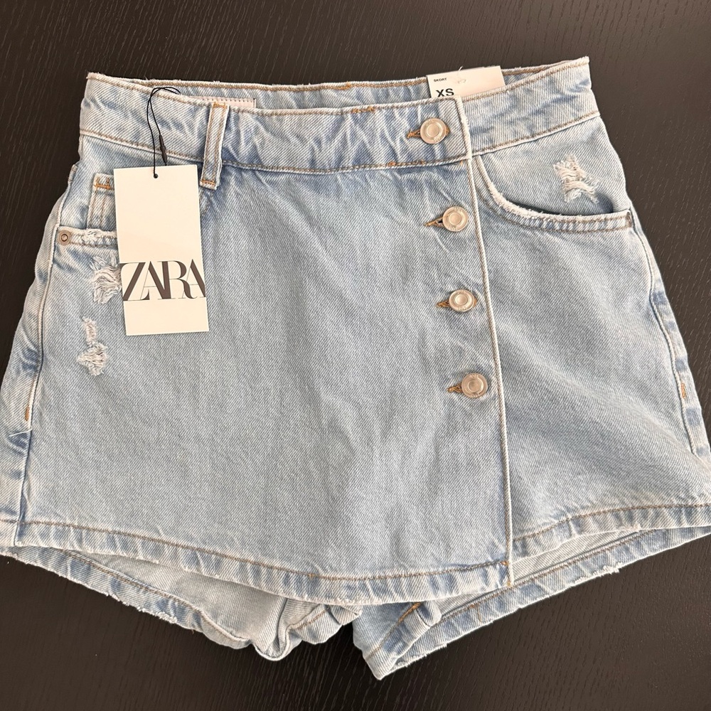 Zara Light Blue Button-Up Jean Shorts